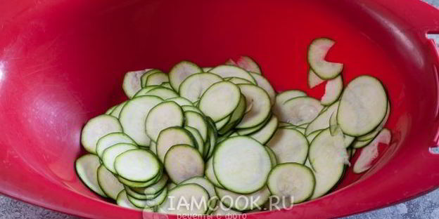 кабачки в микроволновке