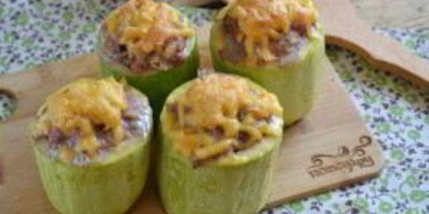 кабачки, запеченные в духовке с фаршем