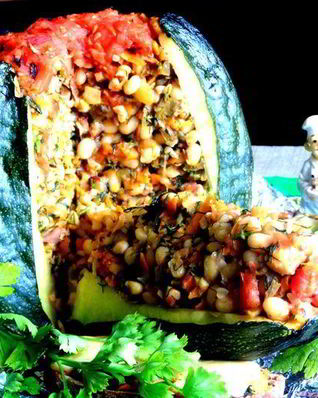 Кабачковая фаршированная бомба