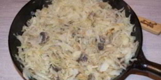 капуста, тушенная с фасолью