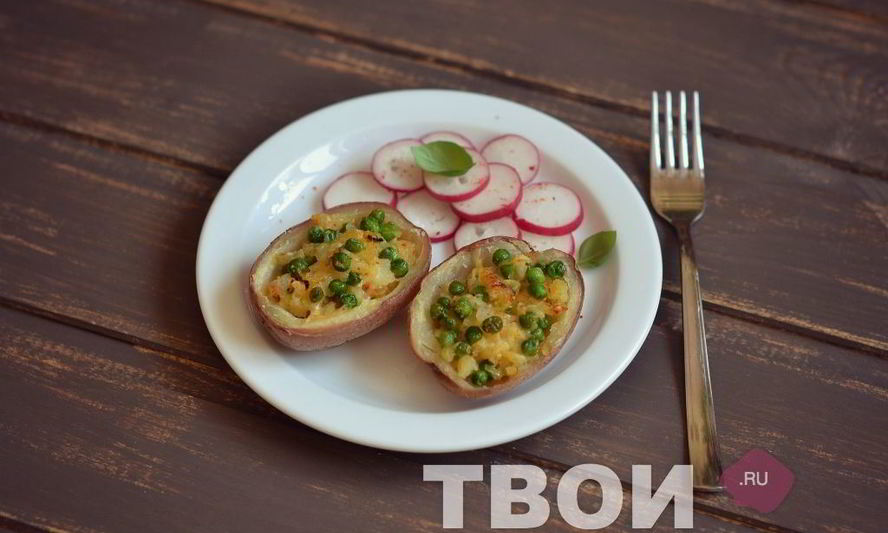 Рецепт картофеля, запеченного с зеленым горошком и сыром
