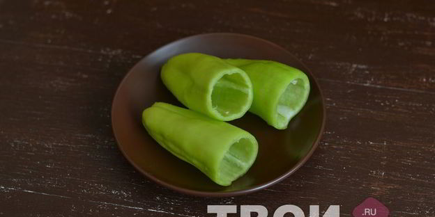 перец фаршированный в духовке