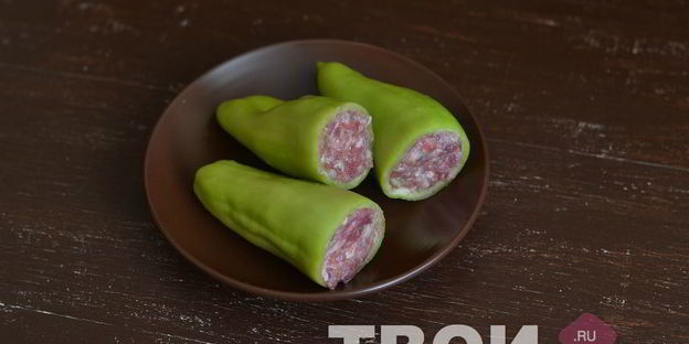 перец фаршированный в духовке