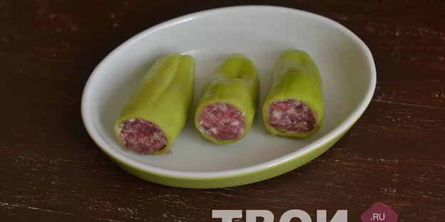 перец фаршированный в духовке