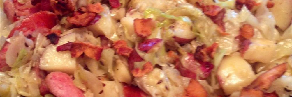 Польская тушеная капуста с колбасой