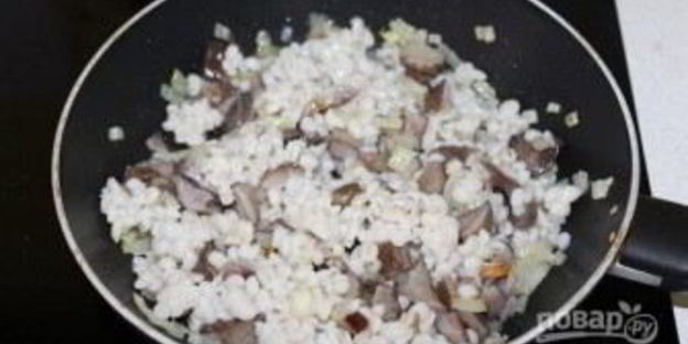 сладкий перец, фаршированный перловкой