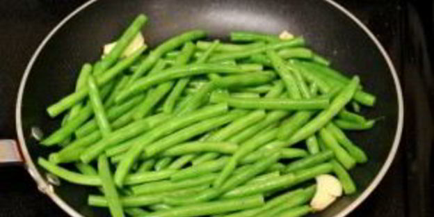 стручковая фасоль с чесноком