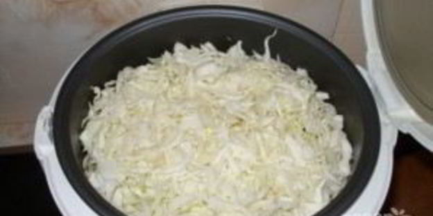 тушеная капуста со сметаной и рисом