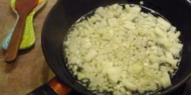 тушеная капуста со свининой и картошкой