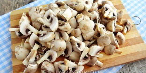 тушеная картошка с грибами в мультиварке