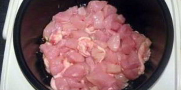 тушеная картошка с курицей и грибами