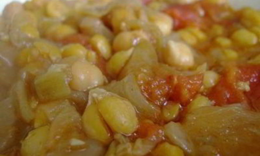 Рецепт тушеного гороха-нута с луком