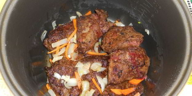 говяжья печень с луком и морковью в мультиварке