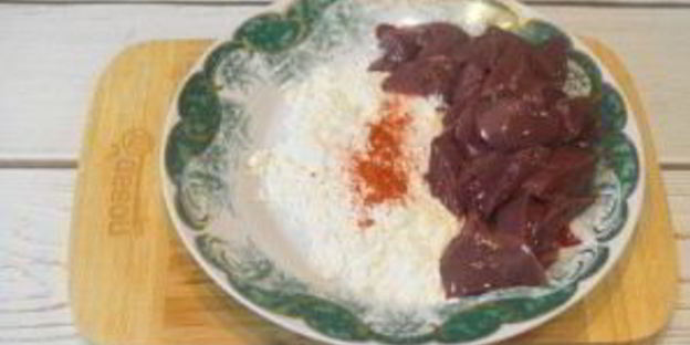 куриная печень с грибами