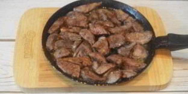 куриная печень с грибами