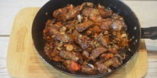 куриная печень с грибами