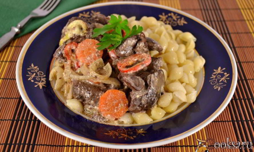 Рецепт куриной печени с овощами в духовке