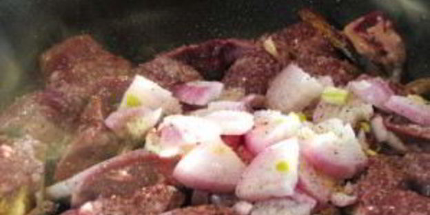 куриная печень с шампиньонами