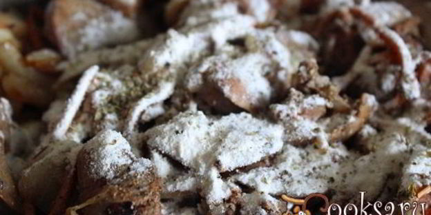 куриная печень в сметанном соусе