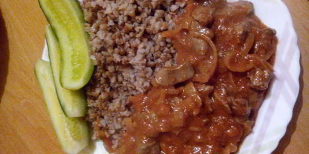 куриная печень в томатном соусе