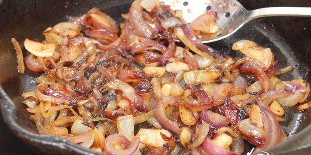 куриная печенка с овощами