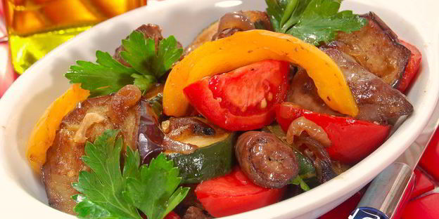 куриная печенка с овощами