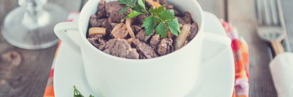 Куриная печенка с яблоками