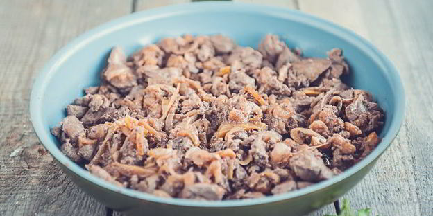 куриная печенка с яблоками