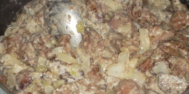 печень куриная в сметане