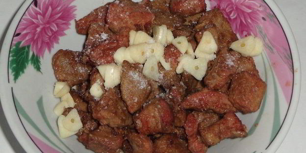 печень с кабачками в горшочке