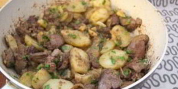 печень с картошкой
