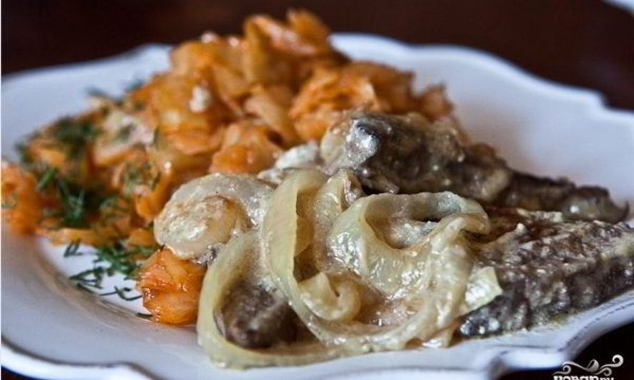 Рецепт печени с луком и сметаной