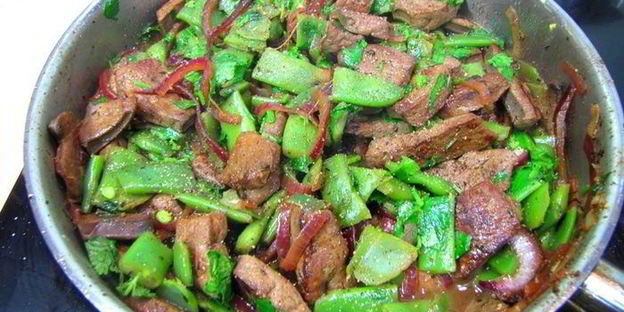 печень с плоской стручковой фасолью