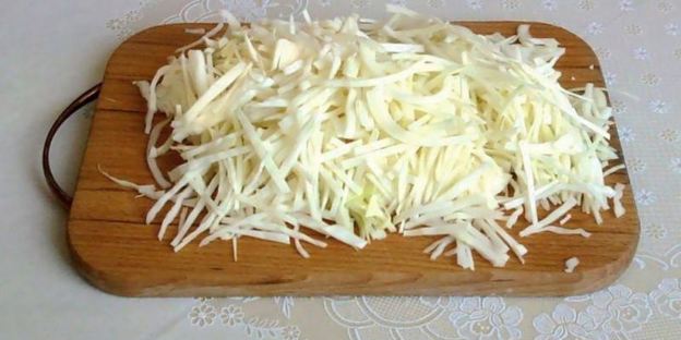 печень тушеная с капустой