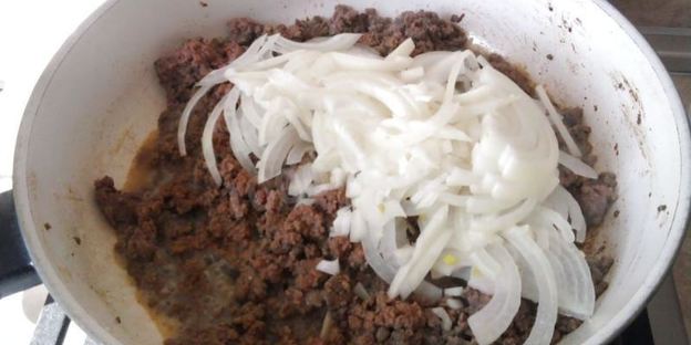 печень тушеная с капустой