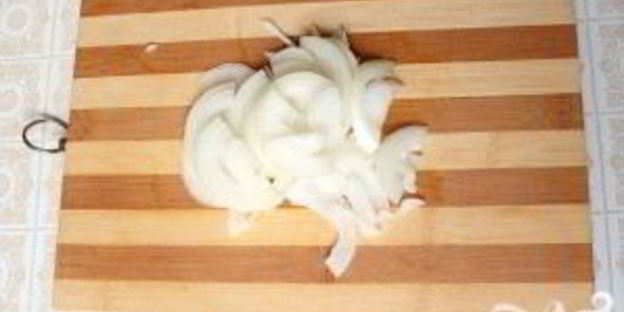 печень, тушеная в белом вине с печеным перцем