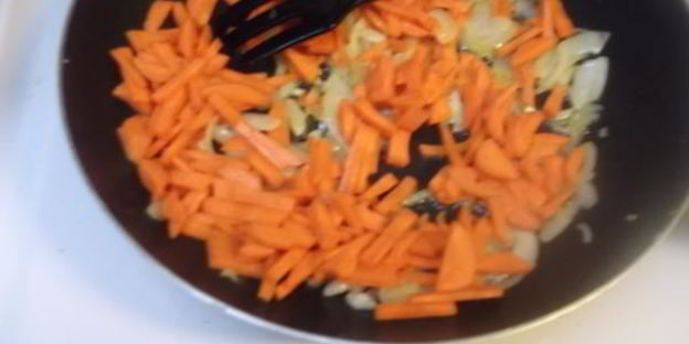 печень тушеная в сливках