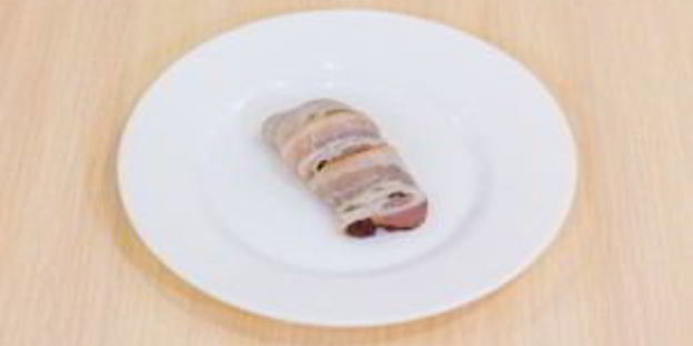 печень в беконе в томатном соусе