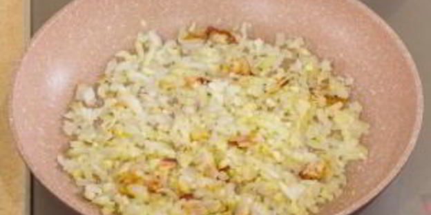 печень в беконе в томатном соусе