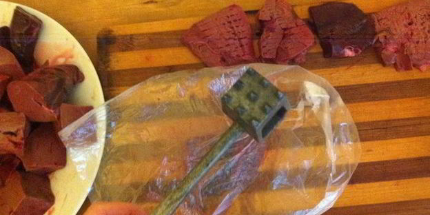 печень ягненка в сметане