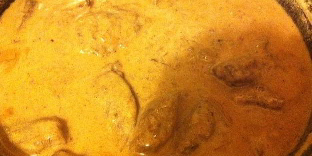 печень ягненка в сметане