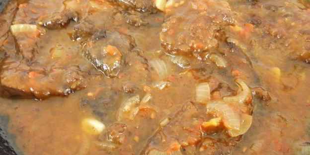 свиная печень в томатно-соевом соусе