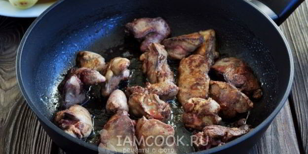 жареная картошка с печенью