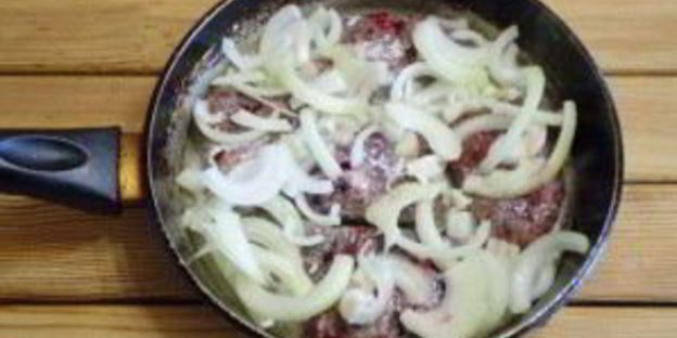 жареная печень с луком