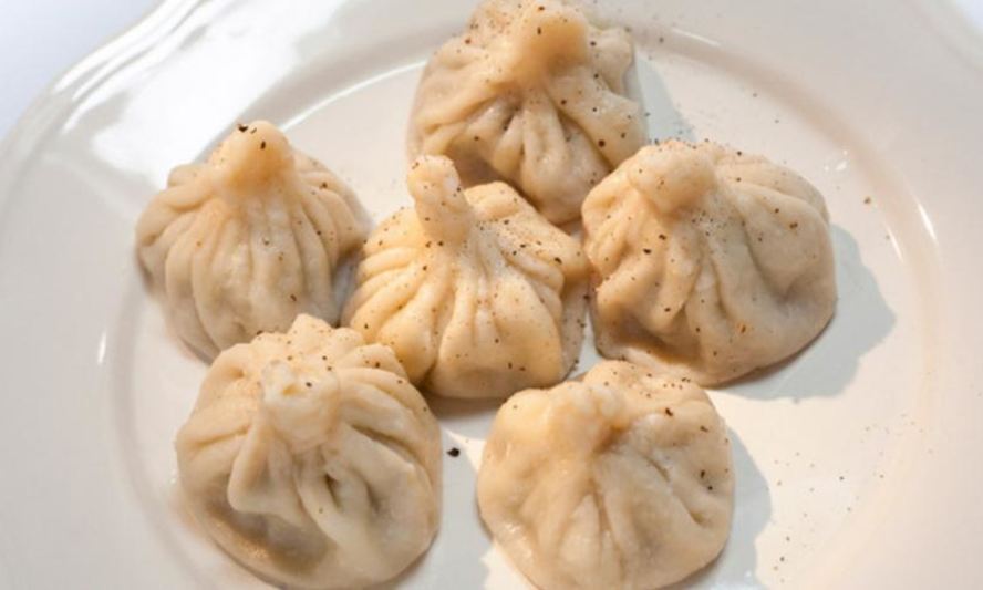 Рецепт хинкали с базиликом и перцем чили