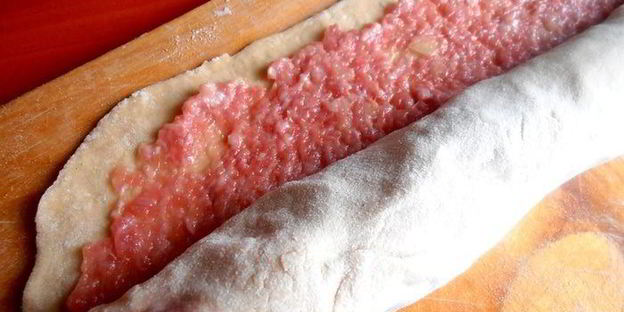 ленивые пельмени на овощной подушке