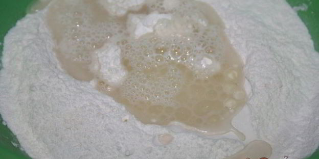 мини-хинкали с говядиной, пекинской капустой и соевым соусом