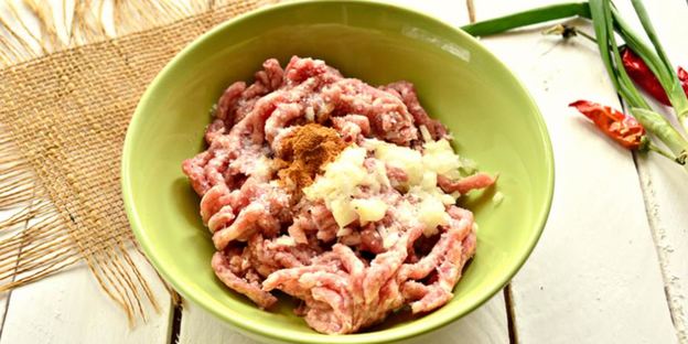 мясные пельмени к праздничному столу