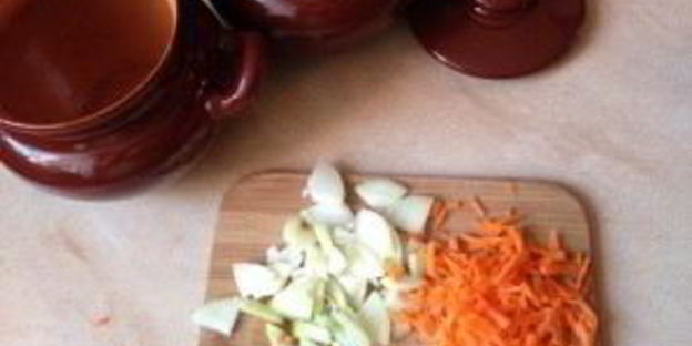 пельмени в горшочке в духовке