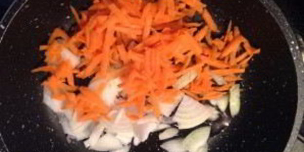 пельмени в горшочке в духовке